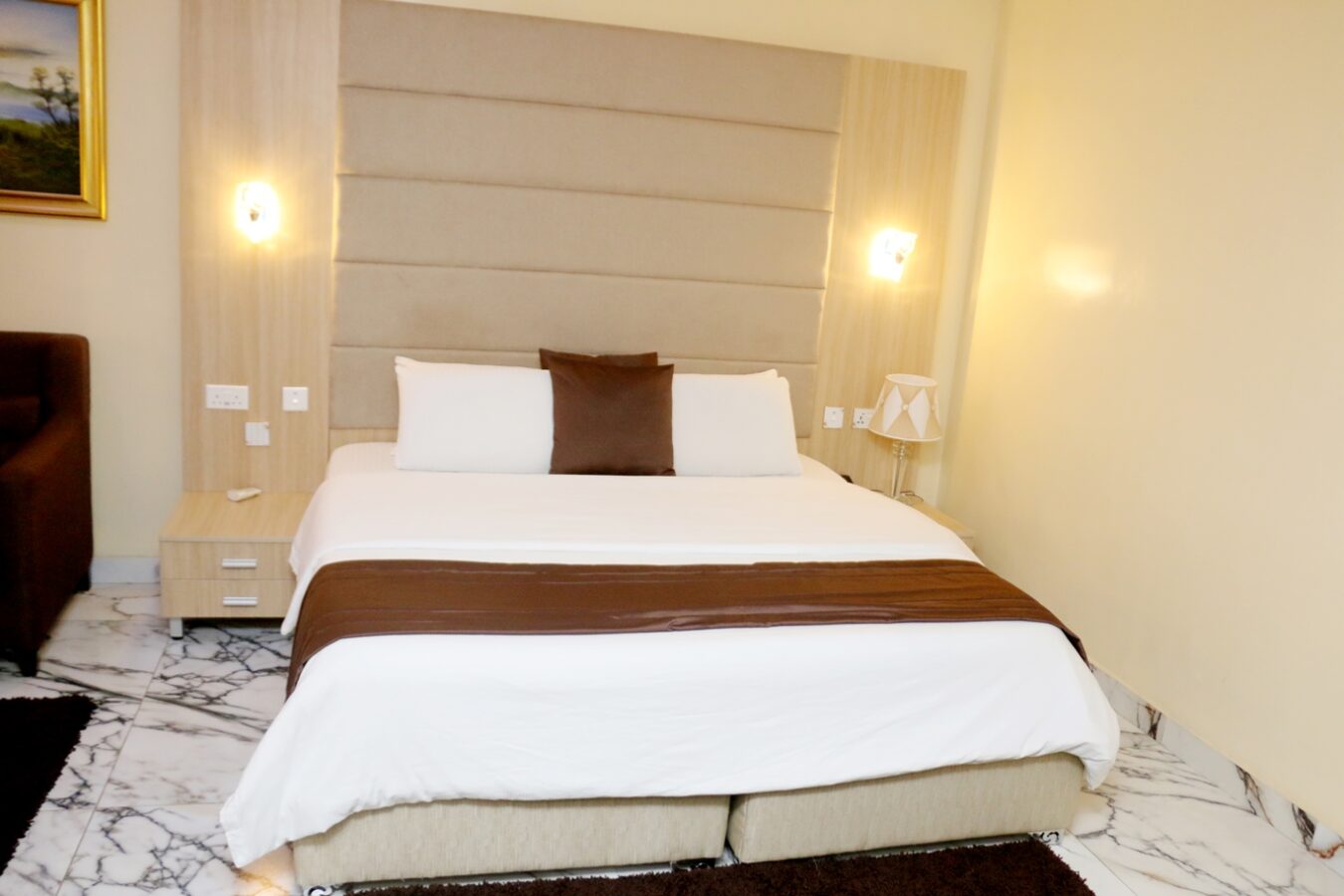 Parkview Astoria - Luxury Deluxe Room