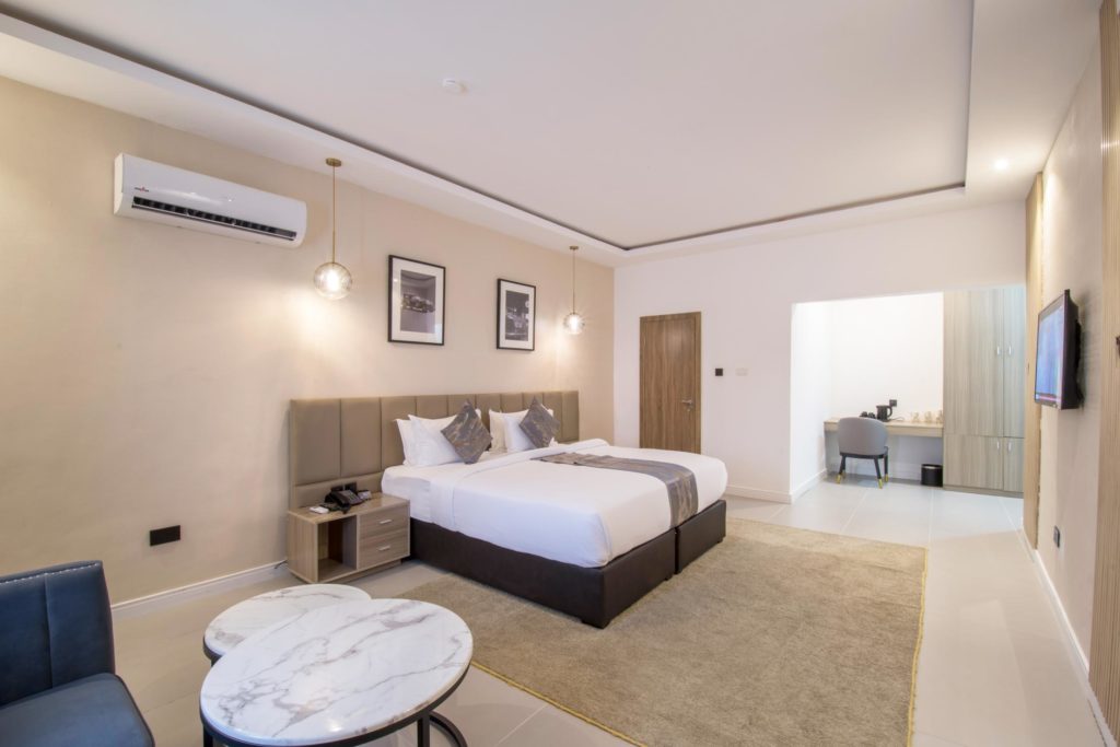 The Corniche Hotel - Signature Executive