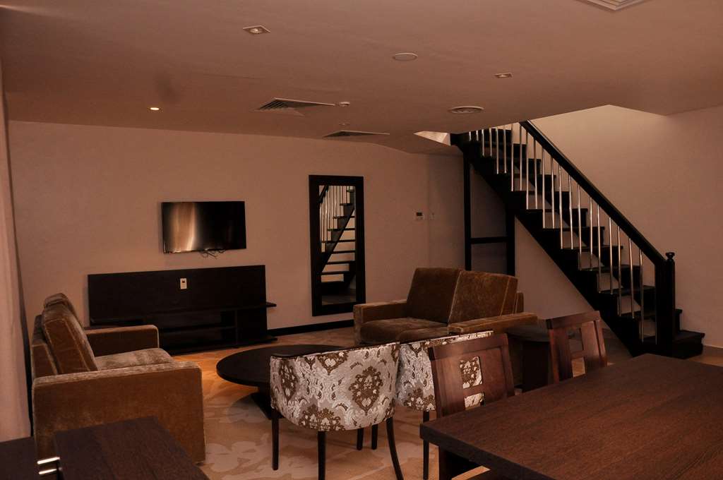 Golden Tulip Oniru - Presidential Apartment